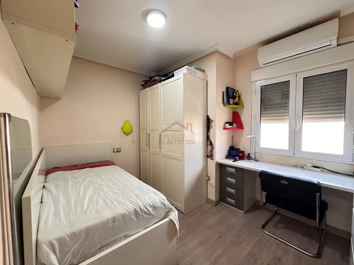 Schlafzimmer von Maisonette zum Verkauf in Elche / Elx mit Klimaanlage, Terrasse und Abstellraum
