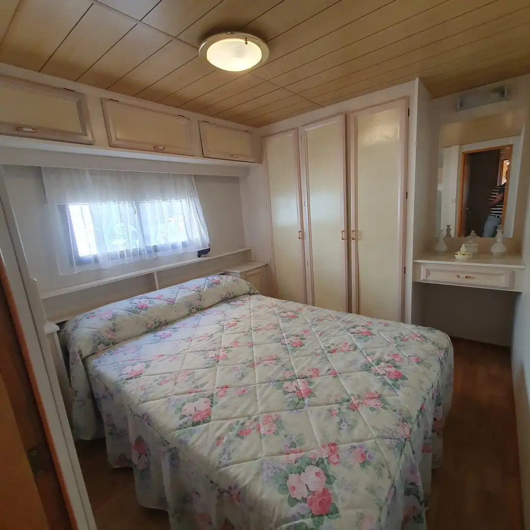 Habitación de Casa o chalet en venta en Cubillas de Santa Marta con Calefacción, Jardín privado y Parquet