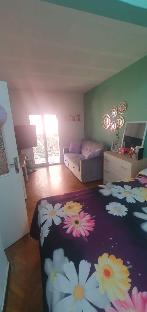 Bedroom of Flat for sale in  Madrid Capital  with Air Conditioner, Terrace and Storage room