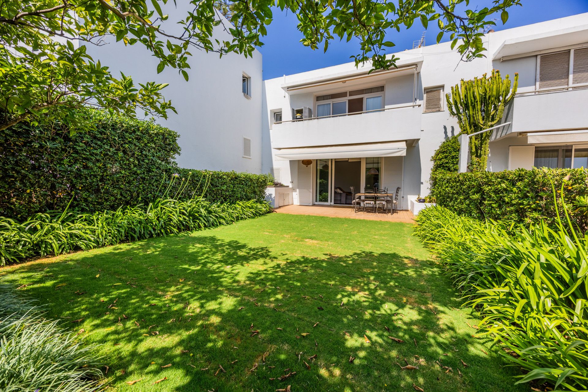 Jardí de Planta baixa en venda en Sotogrande amb Aire condicionat i Terrassa