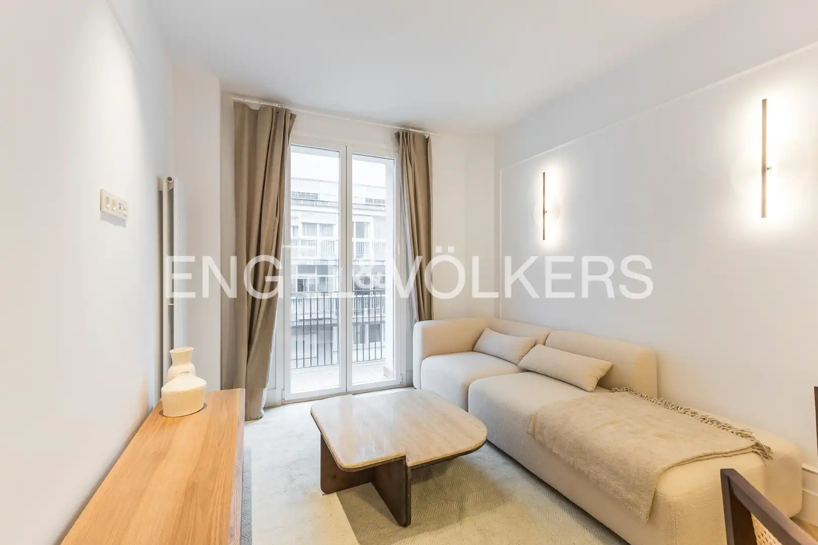 Living room of Flat for rent in Chamberí