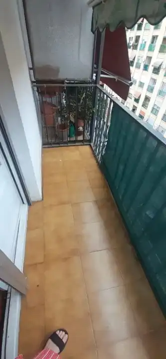 Terraza de Piso de alquiler en Valencia con Horno, Lavadora y Balcón