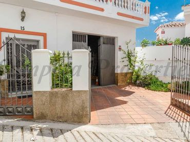Casa amb piscina en venda a Canillas de Albaida