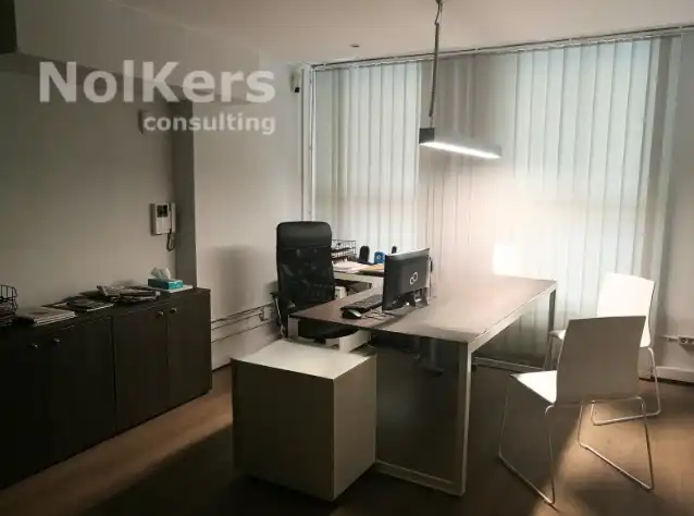 Oficina en venda a Barri de les Corts