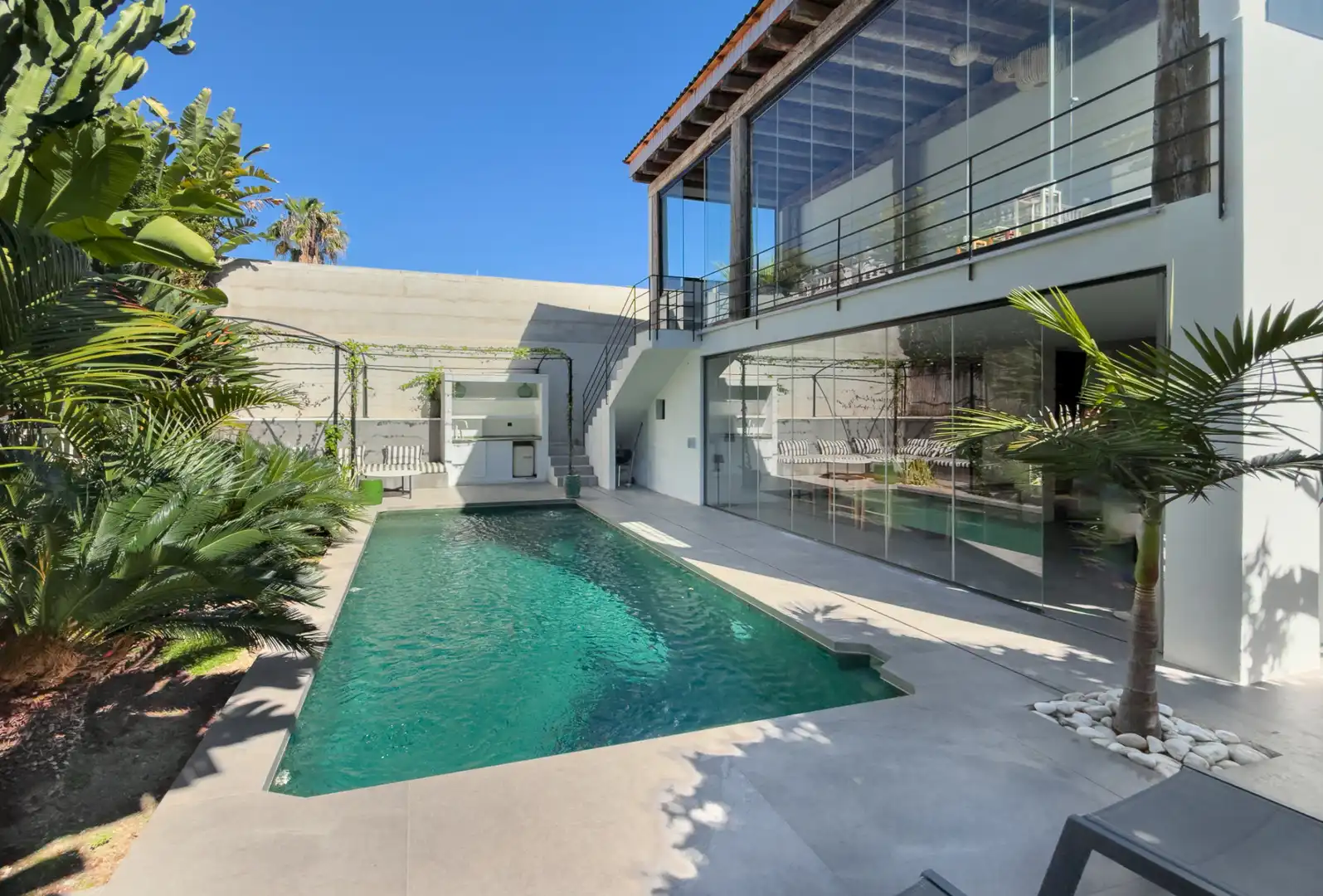 Piscina de Casa o xalet en venda en Marbella amb Aire condicionat, Jardí privat i Terrassa
