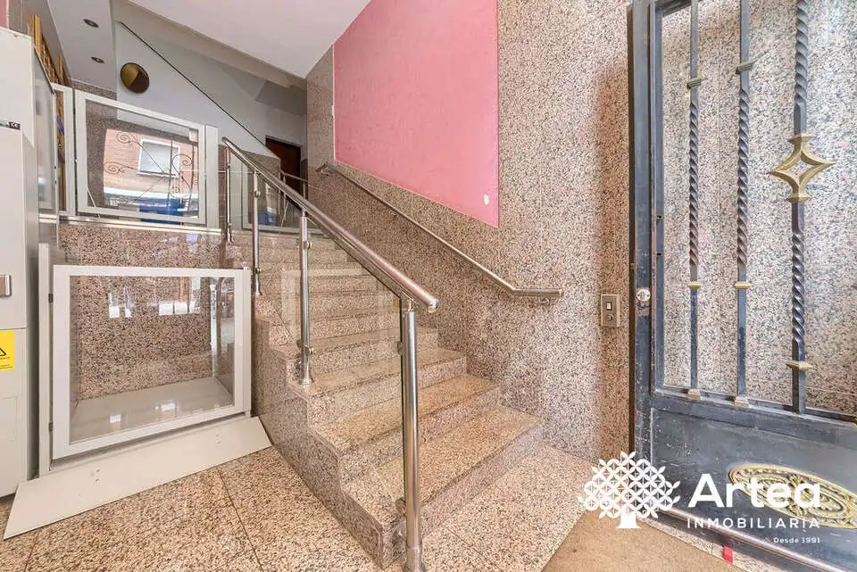 Wohnung zum Verkauf in Bilbao  mit Heizung, Privatgarten und Möbliert