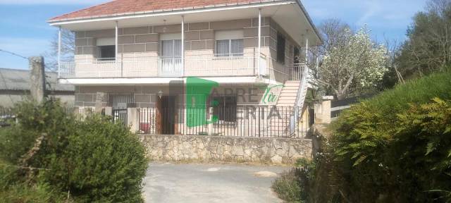 Casa-chalet en Venta en A Merca