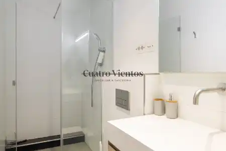 Bany de Pis en venda en Barcelona amb Aire condicionat, Calefacció i Parquet