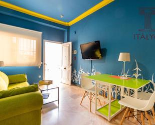 Bedroom of Flat for sale in  Sevilla Capital  with Air Conditioner, Heating and Parquet flooring