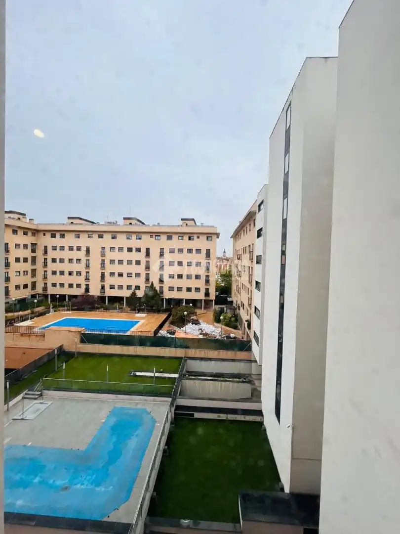 Außenansicht von Wohnung zum Verkauf in Madrid