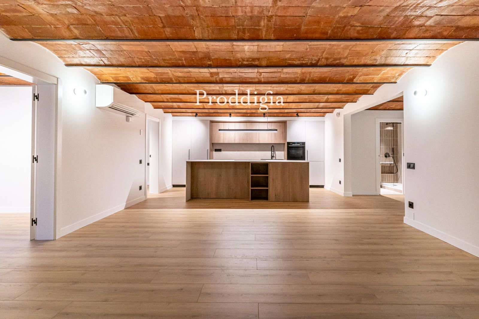 Cuina de Pis en venda en  Barcelona Capital amb Aire condicionat, Calefacció i Terrassa