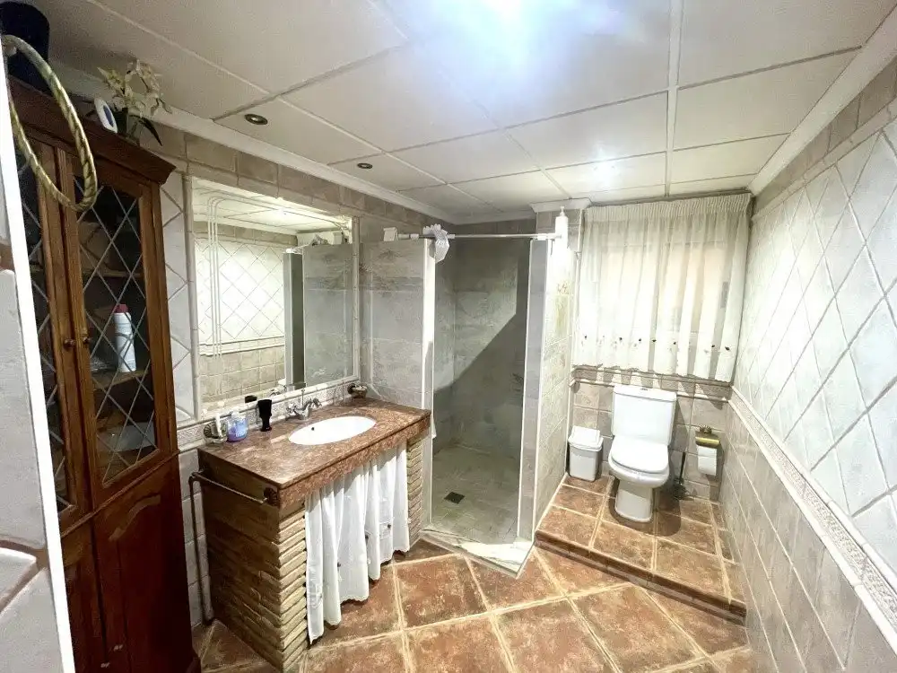Casa amb piscina en venda a N/A, imagen 2