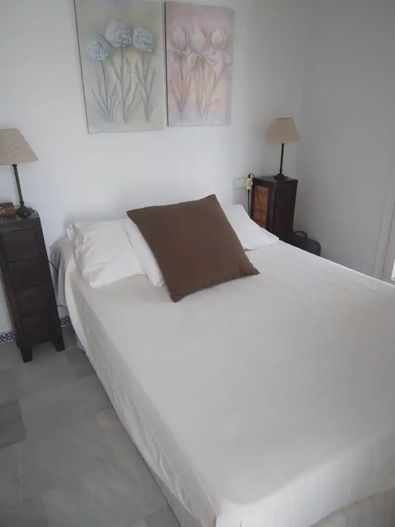 Habitación de Casa adosada en venta en Chiclana de la Frontera con Jardín privado y Piscina comunitaria