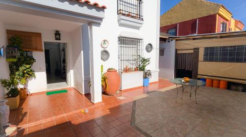 Foto 3 de Casa adosada en venda a Sanlúcar la Mayor, Sevilla