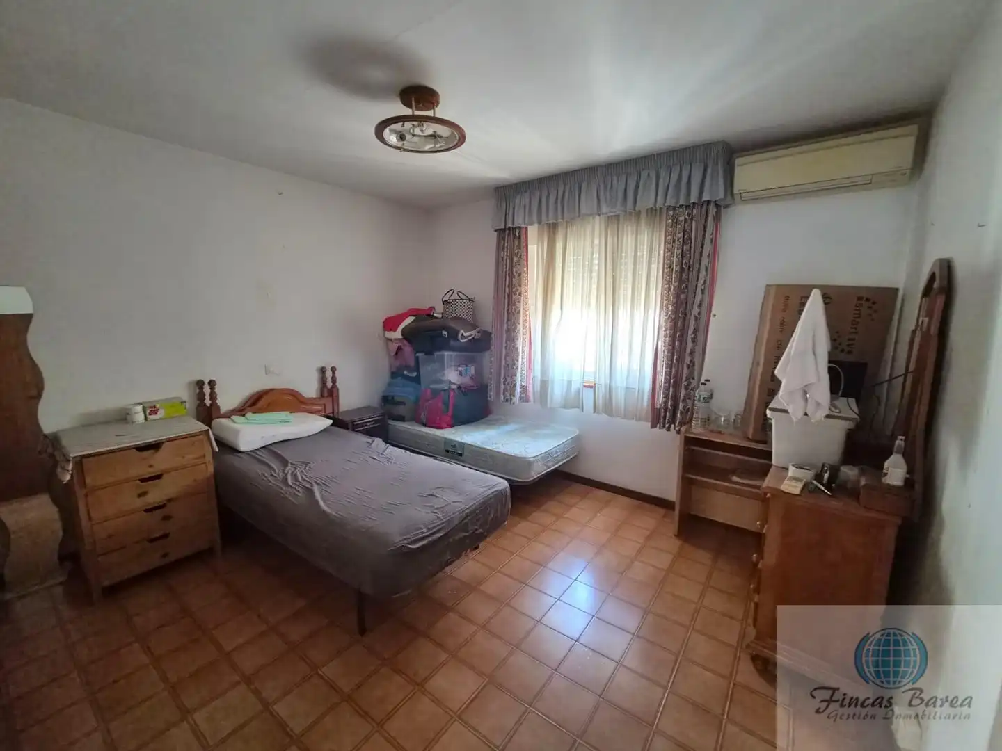 Dormitori de Casa o xalet en venda en Fuengirola amb Aire condicionat, Terrassa i Traster