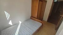 Bedroom of Flat for sale in  Granada Capital  with Terrace and Balcony