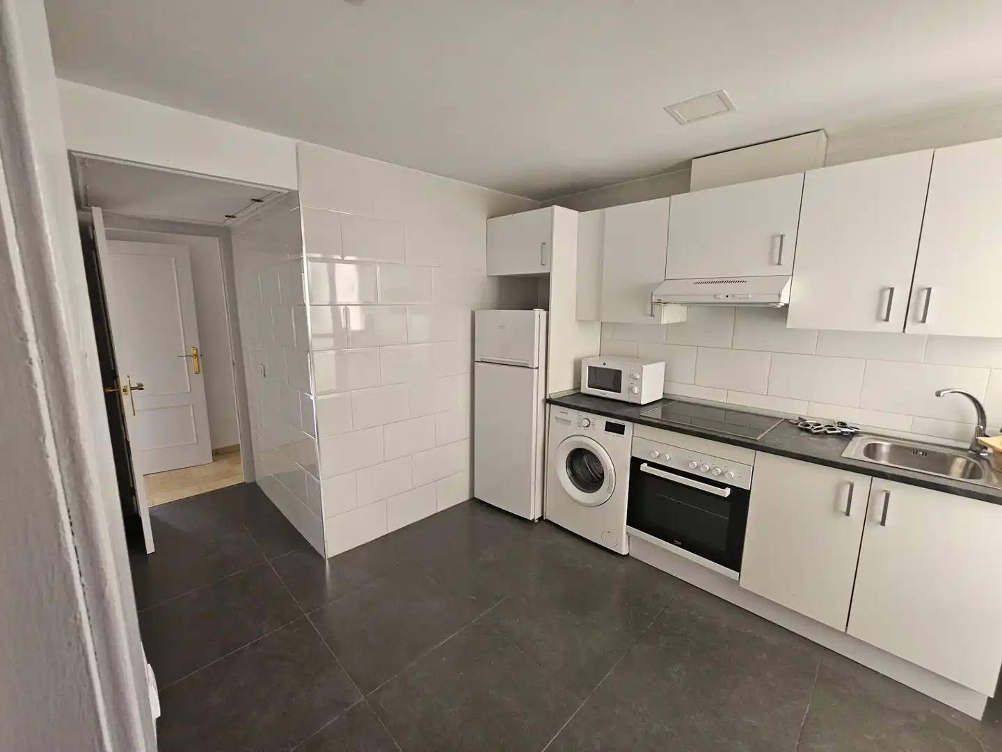 Cocina de Piso de alquiler en Cáceres con Aire acondicionado y Terraza