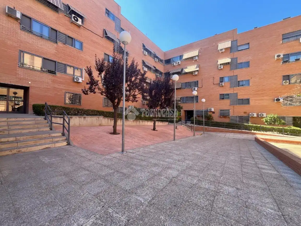 Parking de Piso en venta en San Fernando de Henares con Aire acondicionado, Calefacción y Parquet