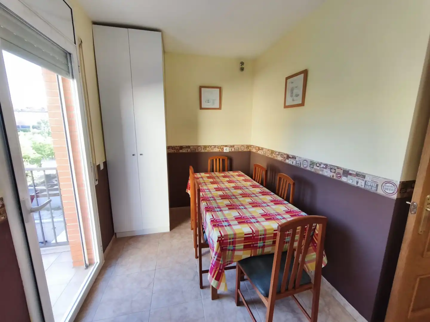 Menjador de Casa adosada en venda en Cambrils amb Aire condicionat, Calefacció i Jardí privat
