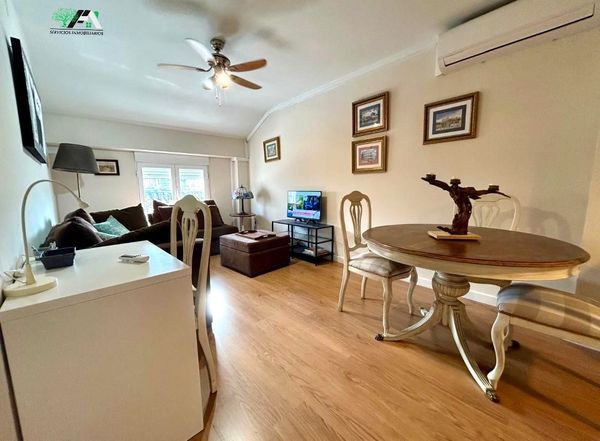 Sala d'estar de Àtic en venda en Baeza amb Aire condicionat i Moblat