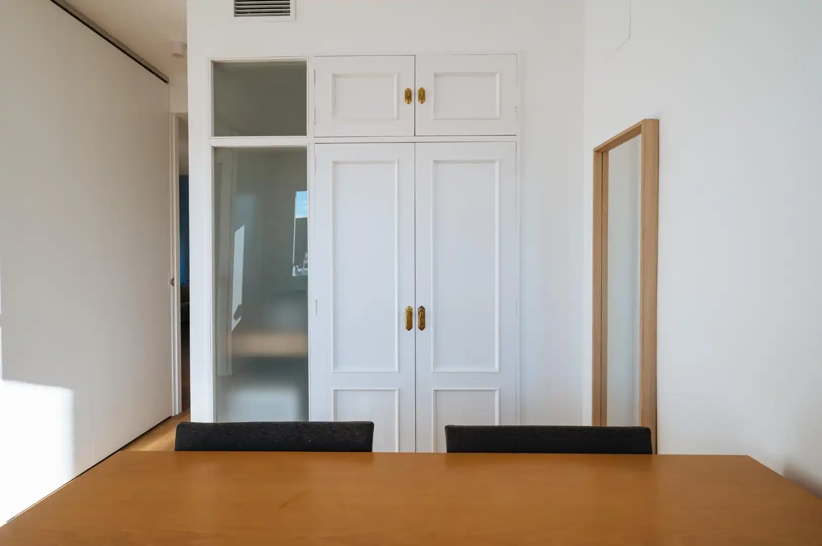 Bedroom of Flat for rent in Sevilla  with Air Conditioner and Furnished