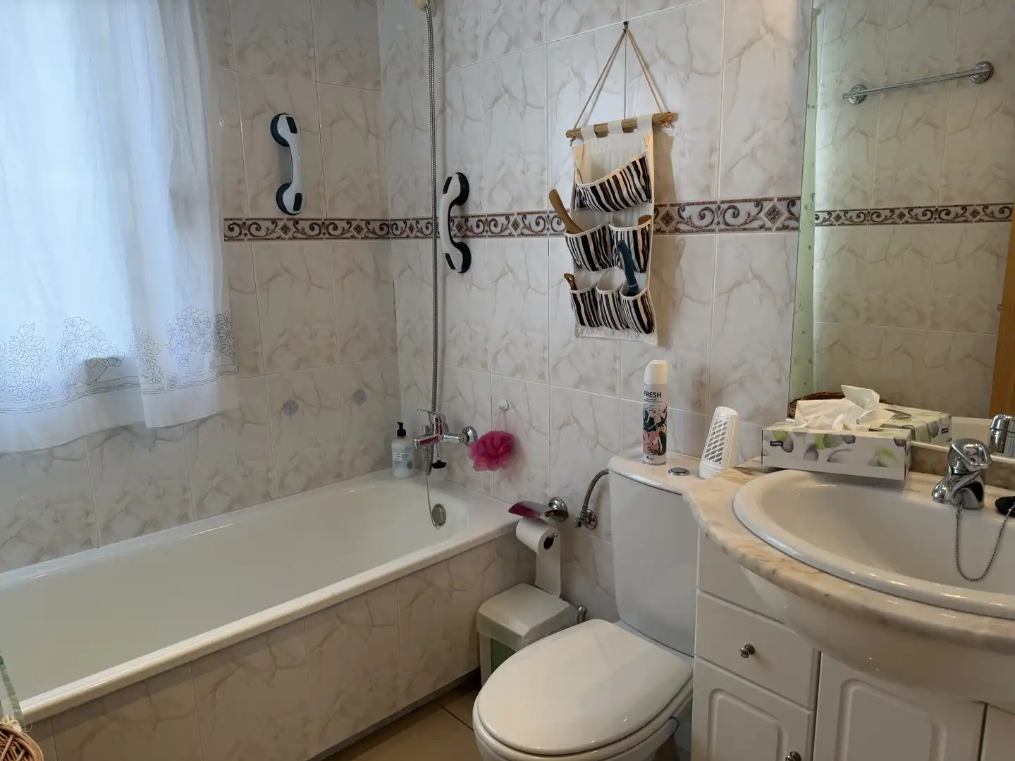 Baño de Piso en venta en Roses con Calefacción, Piscina y Balcón