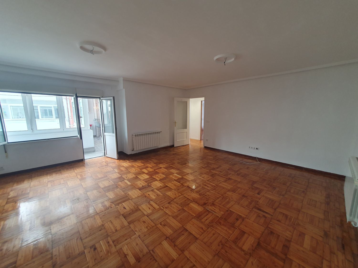Sala de estar de Piso en venta en Grado con Calefacción, Terraza y Trastero