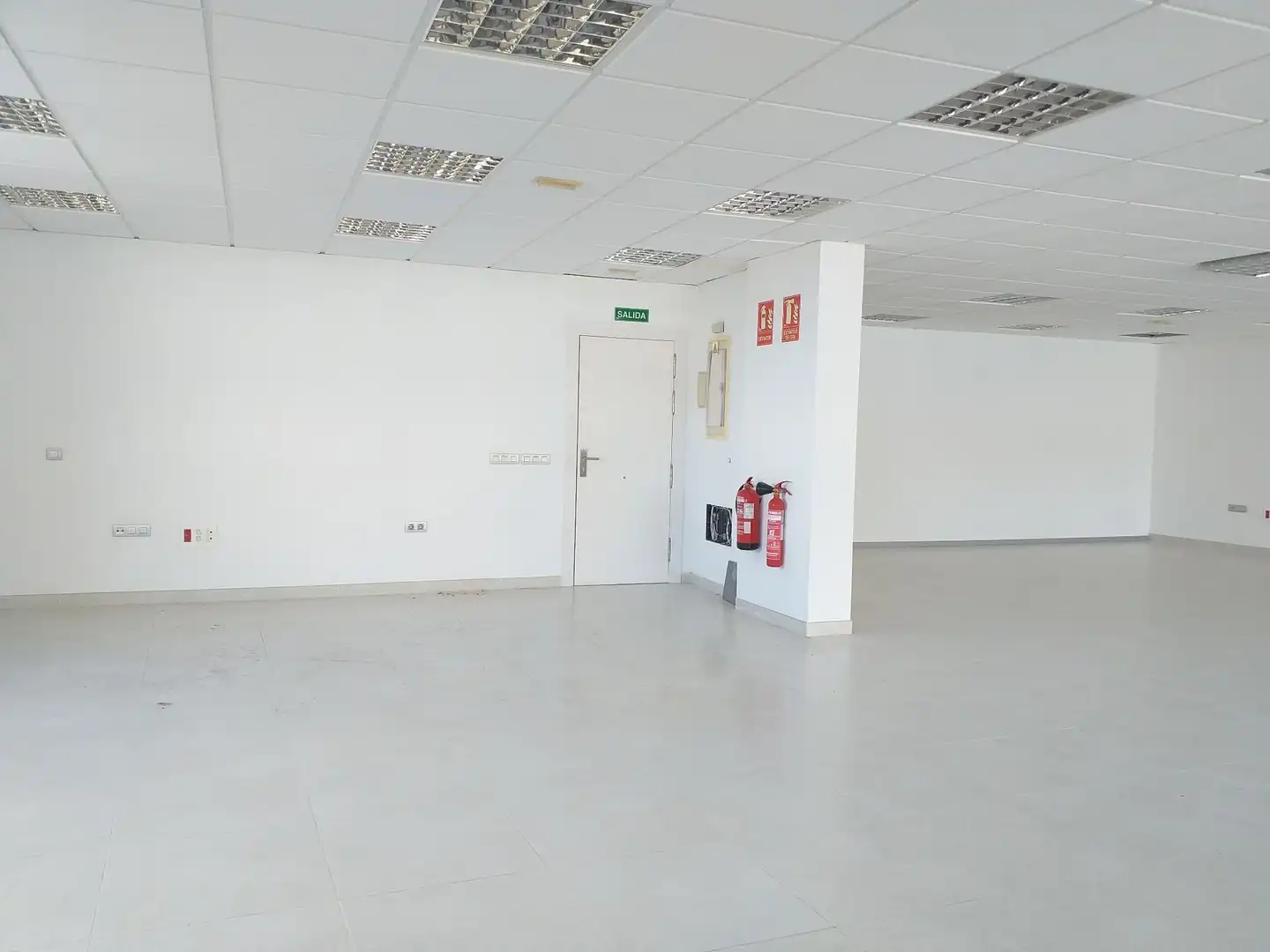 Oficina de lloguer a La Cuesta -Finca España
