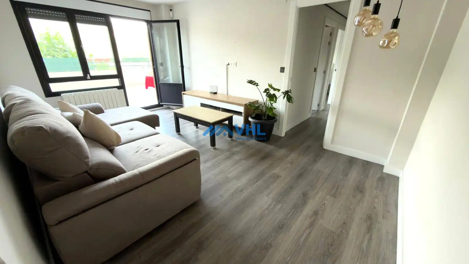 Sala de estar de Piso de alquiler en Castro-Urdiales con Calefacción, Terraza y Amueblado