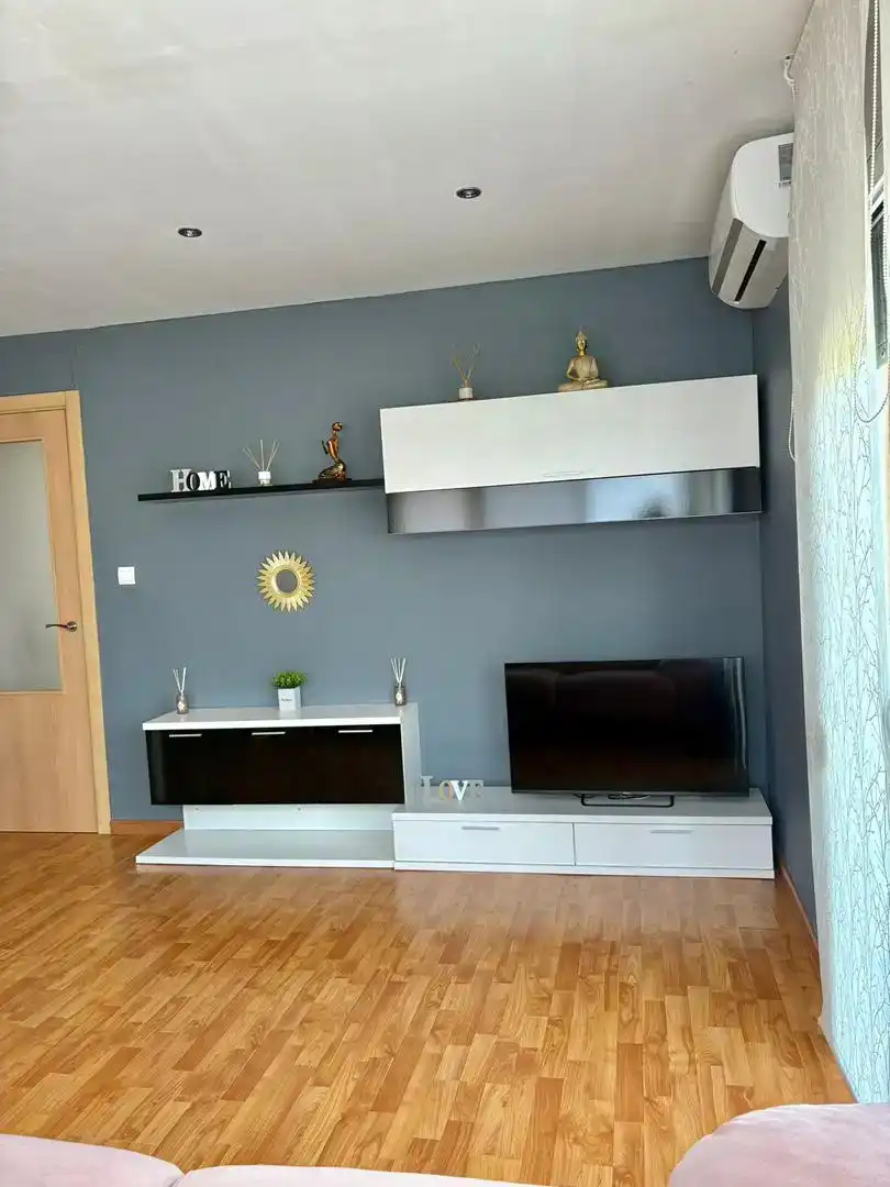 Living room of Flat for sale in Tortosa  with Air Conditioner and Balcony