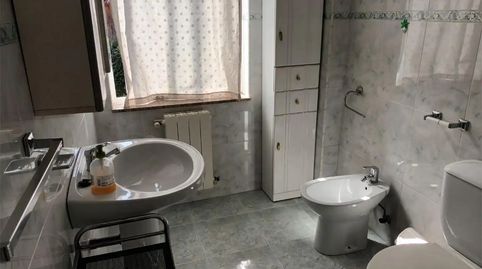 Foto 4 de Casa adosada en venda a Leiro, 28, Miño, A Coruña