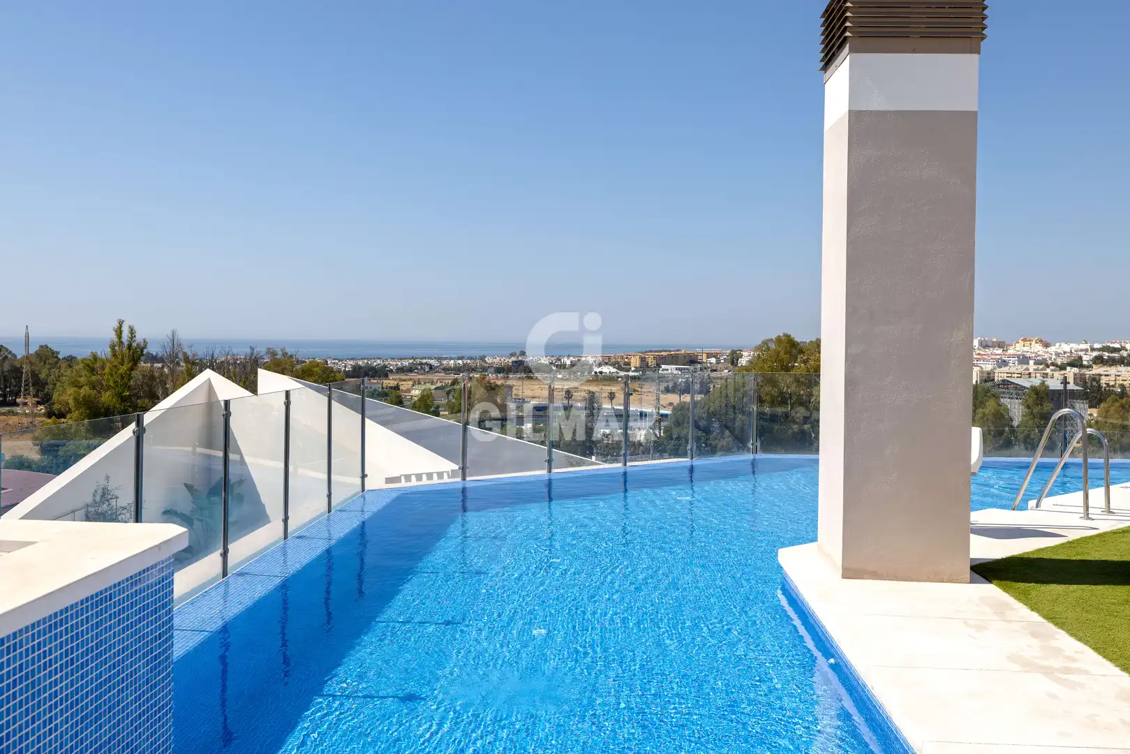 Àtic amb piscina en venda a Nueva Andalucía, imagen 37