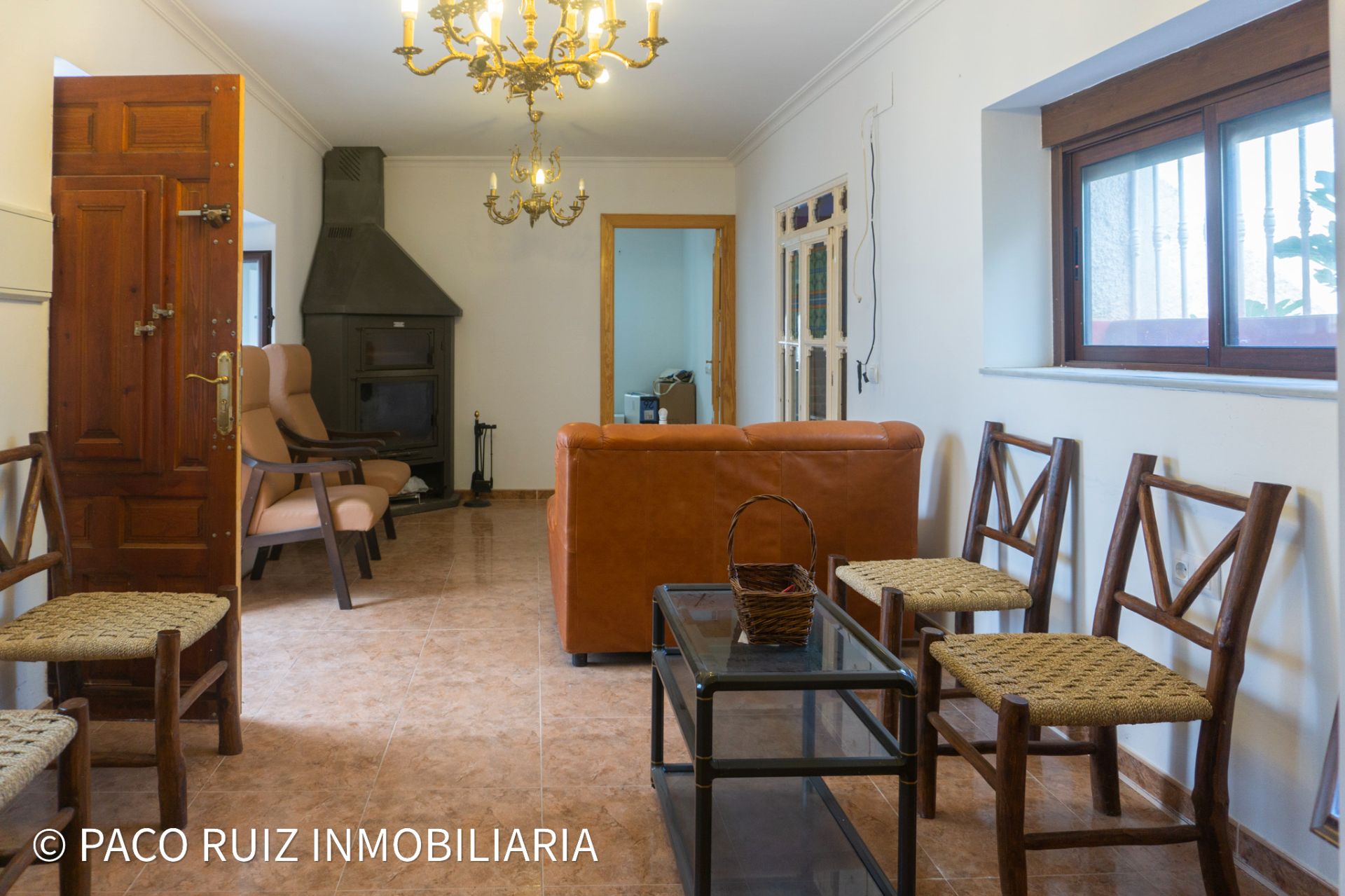 Sala d'estar de Casa o xalet en venda en Enix amb Aire condicionat, Terrassa i Balcó
