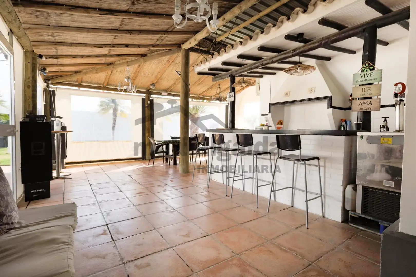 Terrassa de Casa o xalet en venda en Sanlúcar de Barrameda amb Jardí privat, Terrassa i Traster