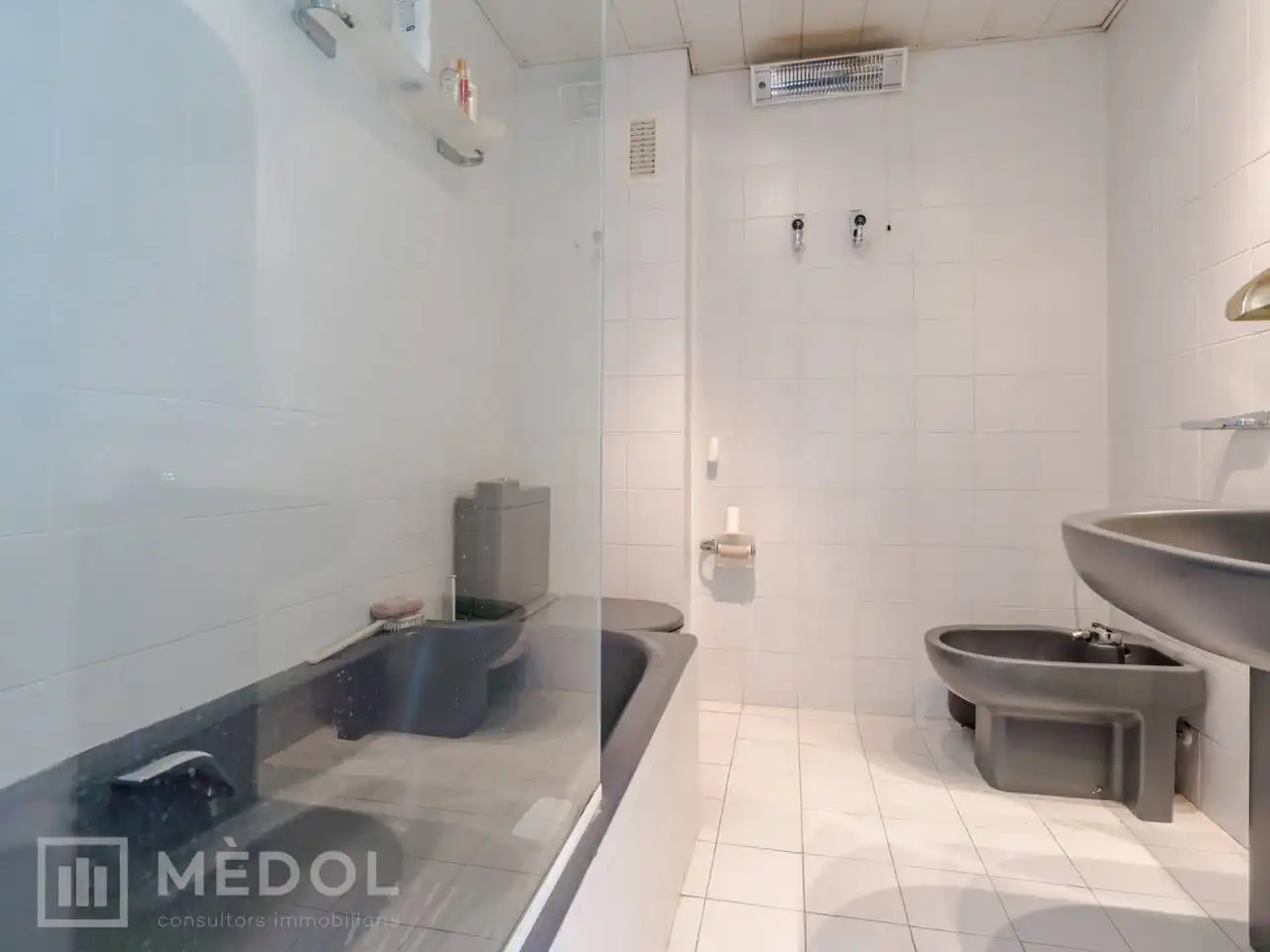 Bathroom of Houses for sale in Tarragona  with Air Conditioner, Heating and Parquet flooring