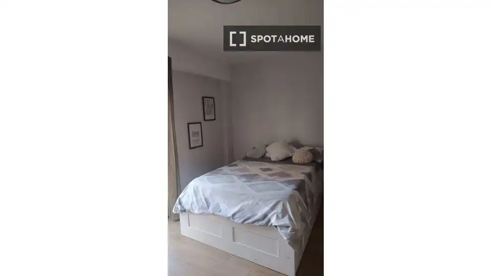Habitación de Piso para compartir en Alicante / Alacant con Aire acondicionado, Calefacción y Amueblado