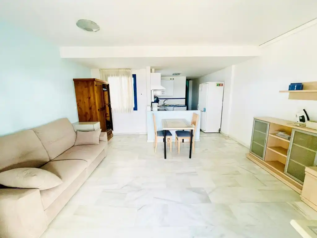 Wohnzimmer von Wohnung zum Verkauf in Torrox mit Klimaanlage, Terrasse und Möbliert