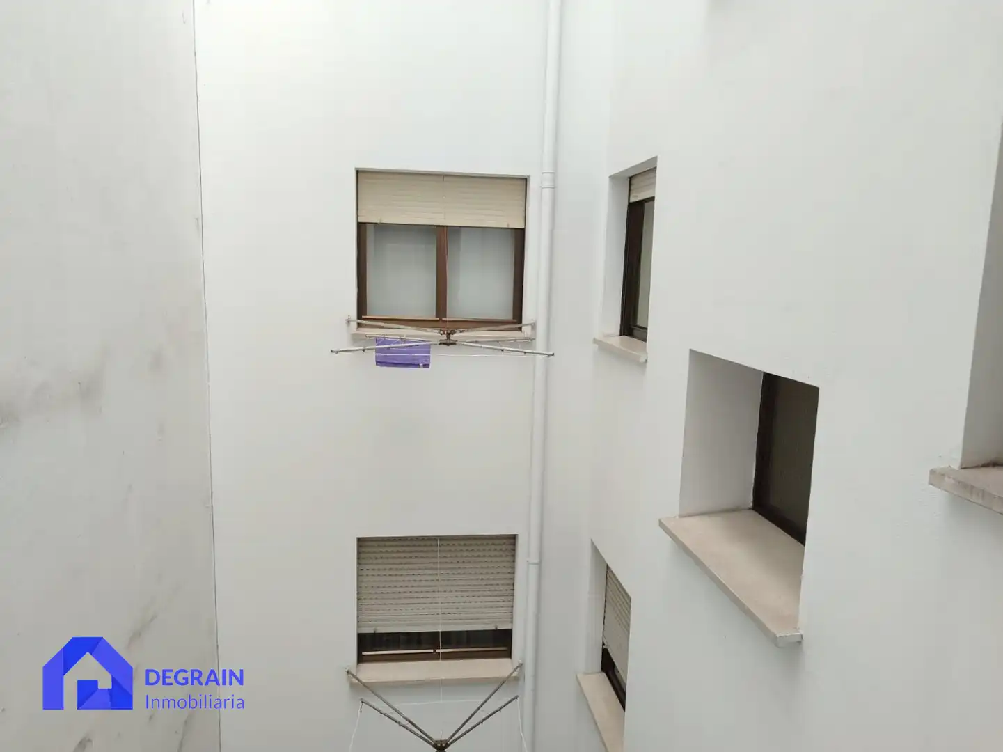 Außenansicht von Wohnung zum Verkauf in Oviedo  mit Heizung und Abstellraum