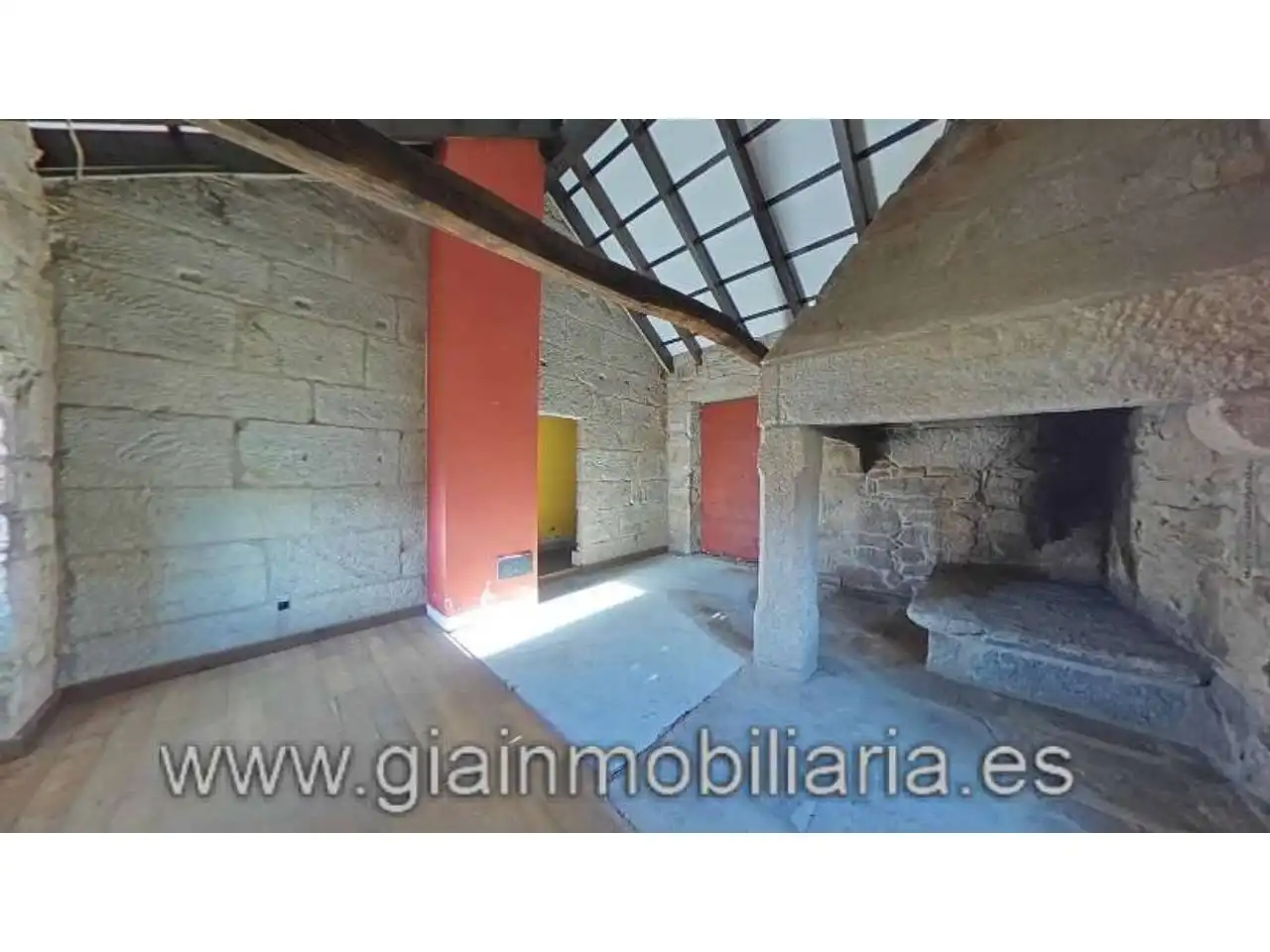 Casa con jardín en venta en Calle Barro Santa Baia 44, imagen 2