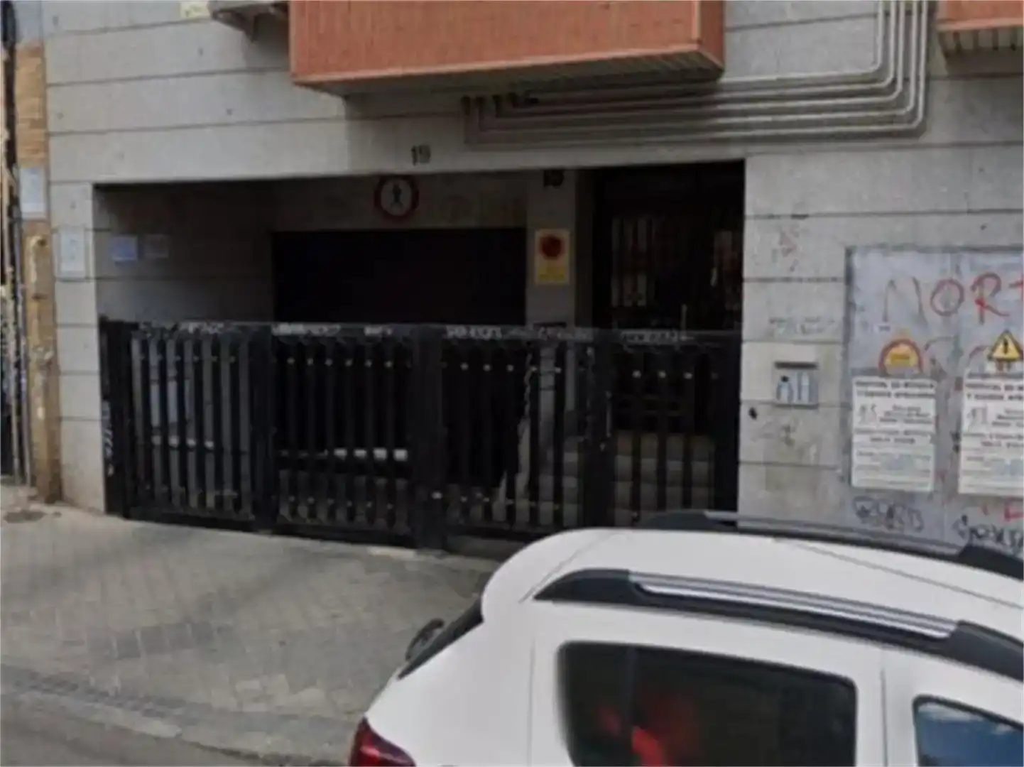 Exterior view of Garage for sale in Arganzuela