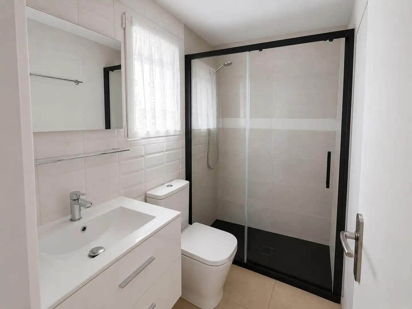 Bathroom of Houses for sale in Empuriabrava