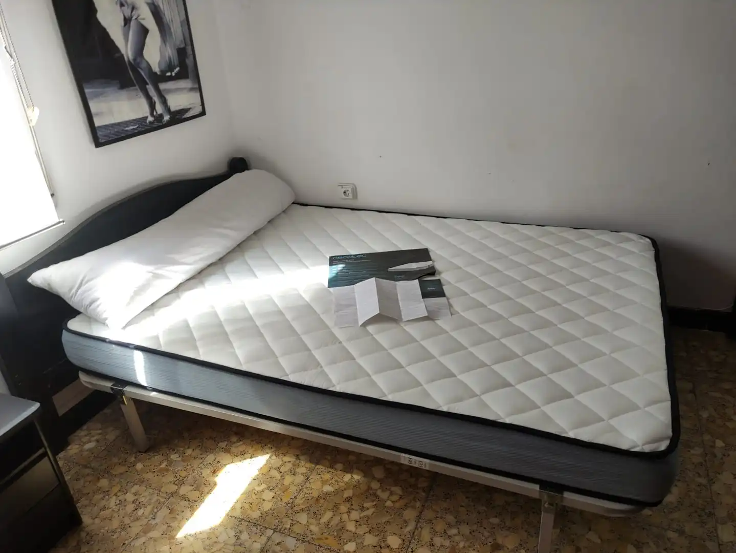 Bedroom of Flat for rent in Santiago de Compostela   with Furnished