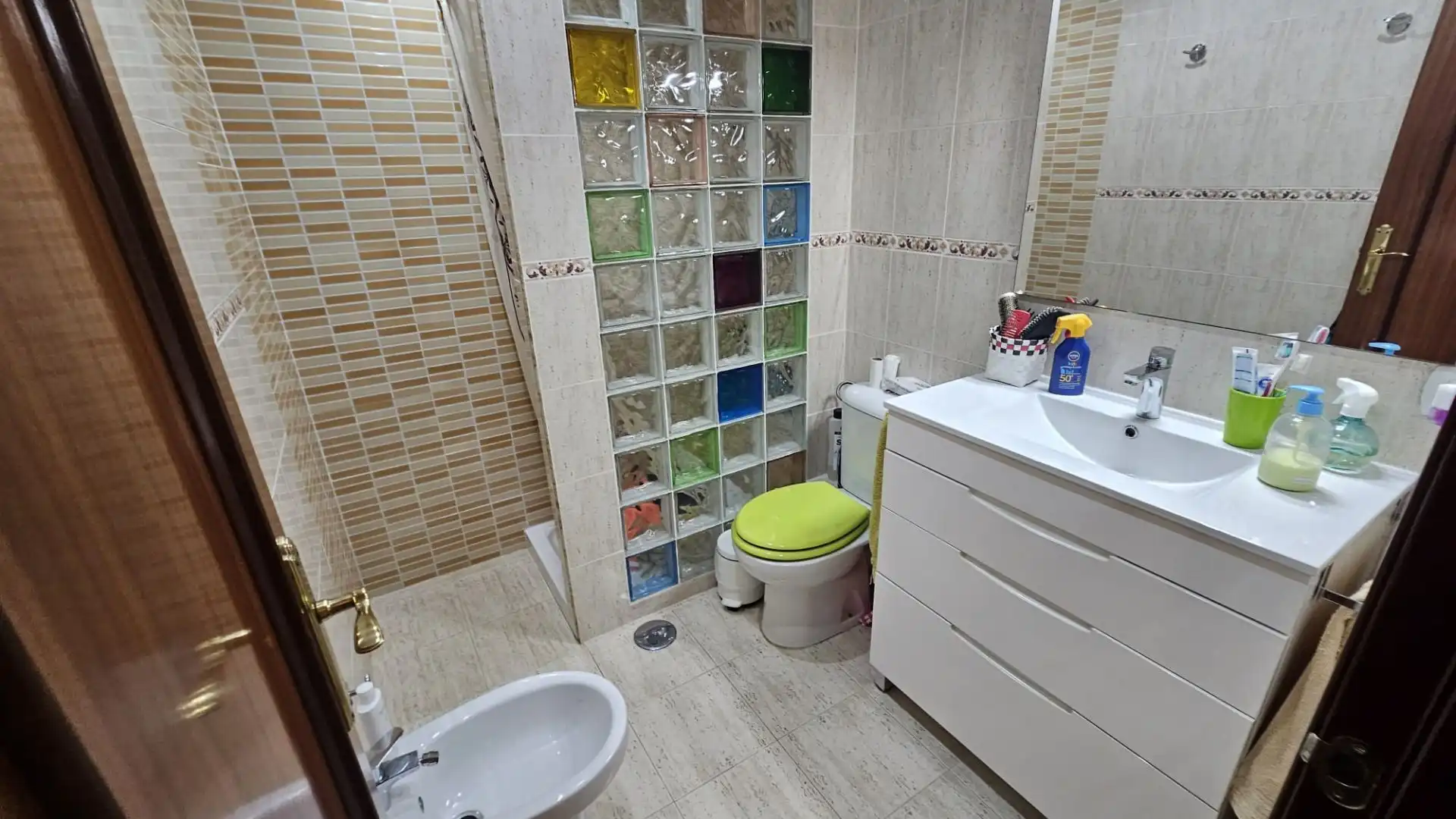 Baño de Apartamento en venta en Torrox con Aire acondicionado, Amueblado y Piscina comunitaria
