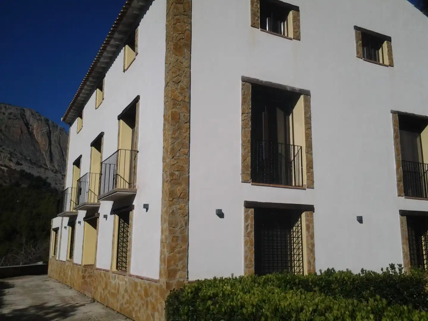 Vista exterior de Casa o chalet en venta en Castril con Calefacción, Jardín privado y Parquet