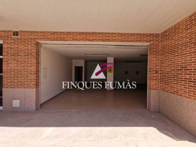 Local comercial en Alquiler en Carrer Granyanella en Cervera