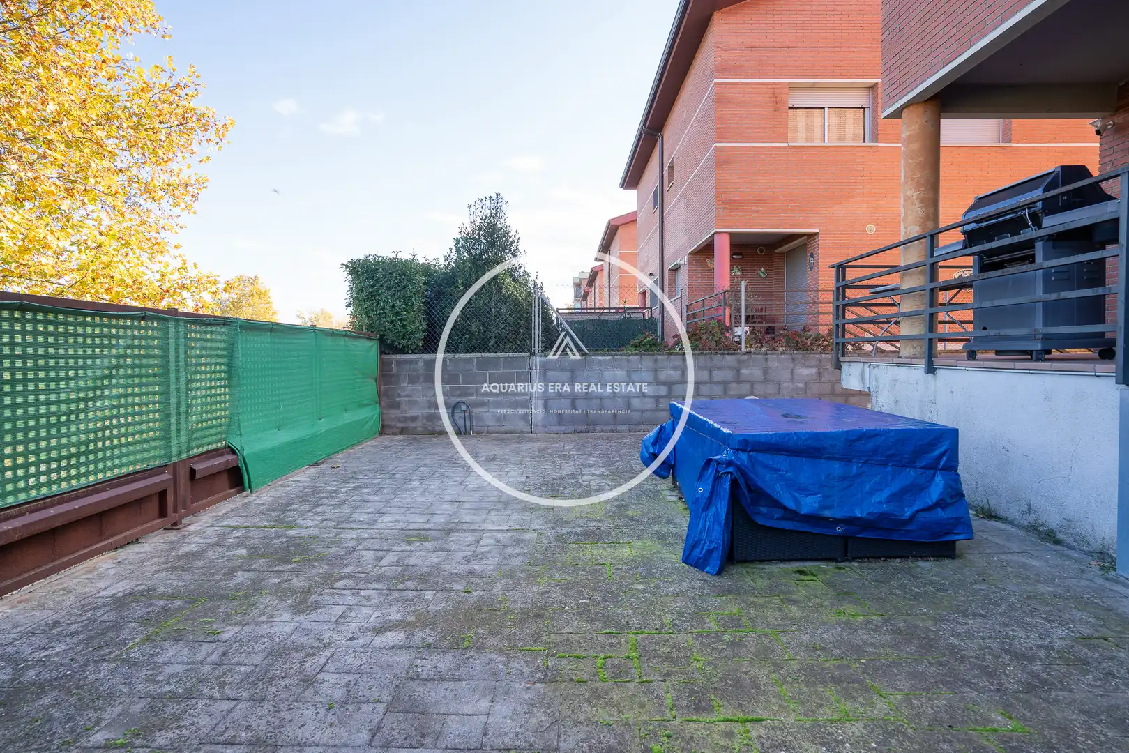 Exterior view of Detached homes for sale in Vic  with Heating, Private garden and Parquet flooring