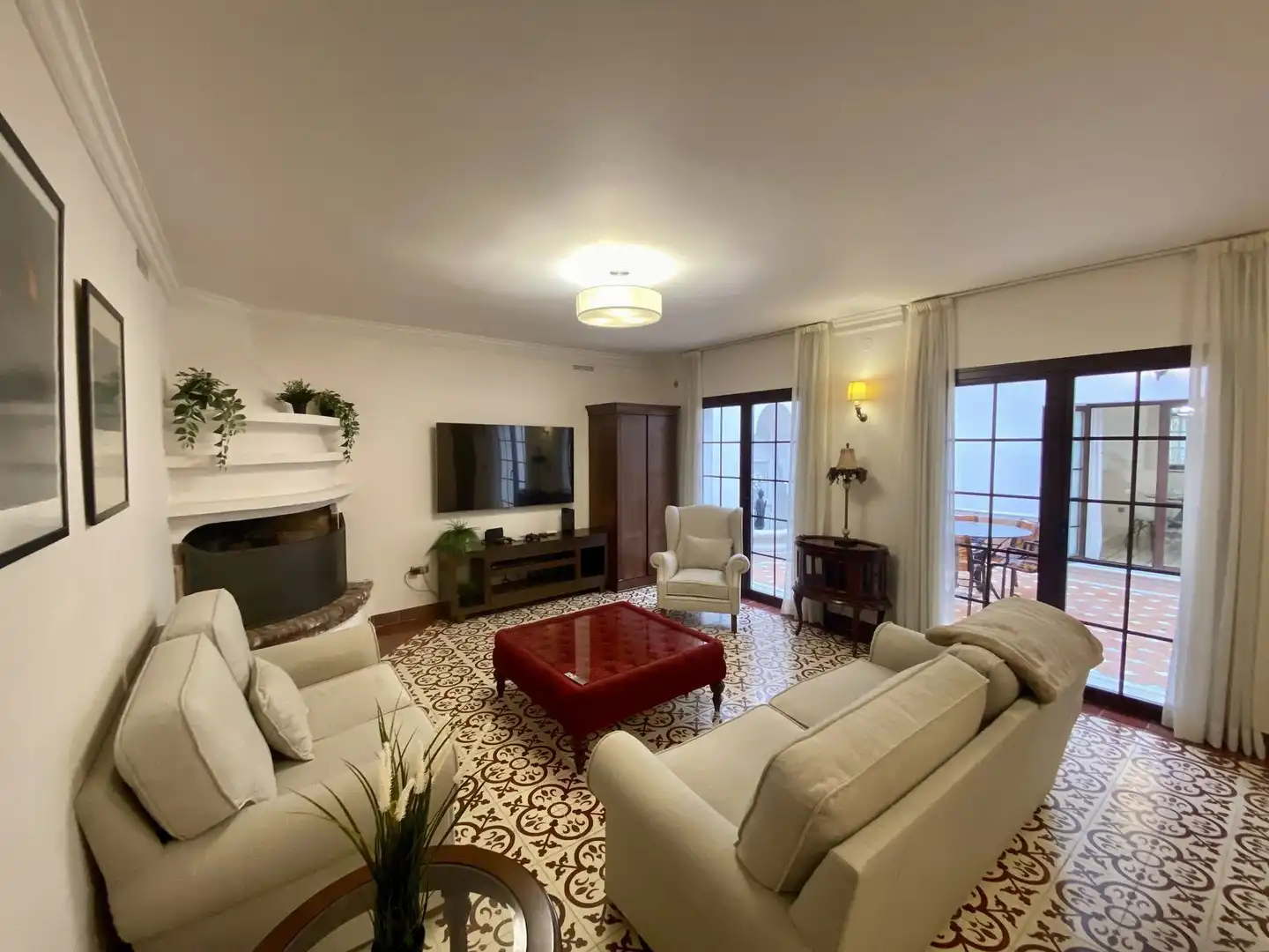 Sala d'estar de Casa o xalet en venda en Fuengirola amb Aire condicionat, Terrassa i Traster