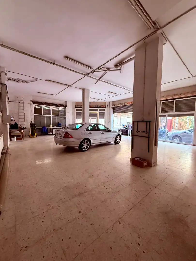Local comercial de lloguer a Calle de San Salvador, imagen 6