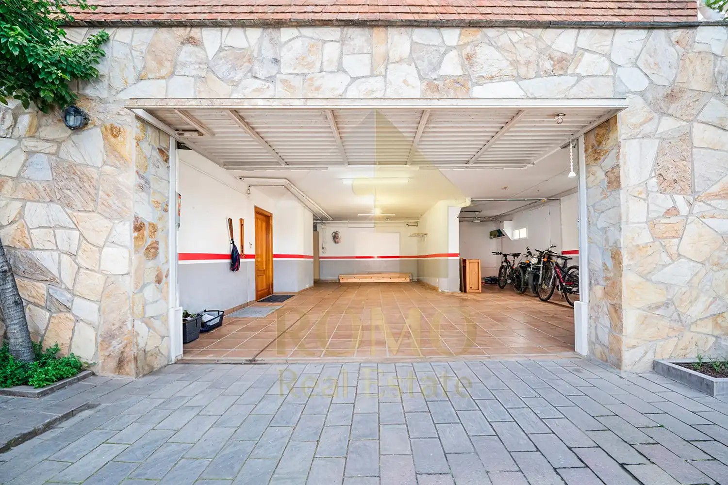Parking de Casa o chalet en venta en L'Ametlla del Vallès con Aire acondicionado, Calefacción y Jardín privado