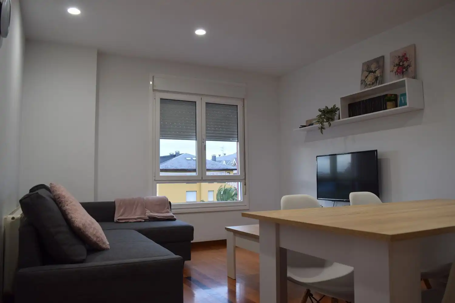 Living room of Flat for sale in El Franco 